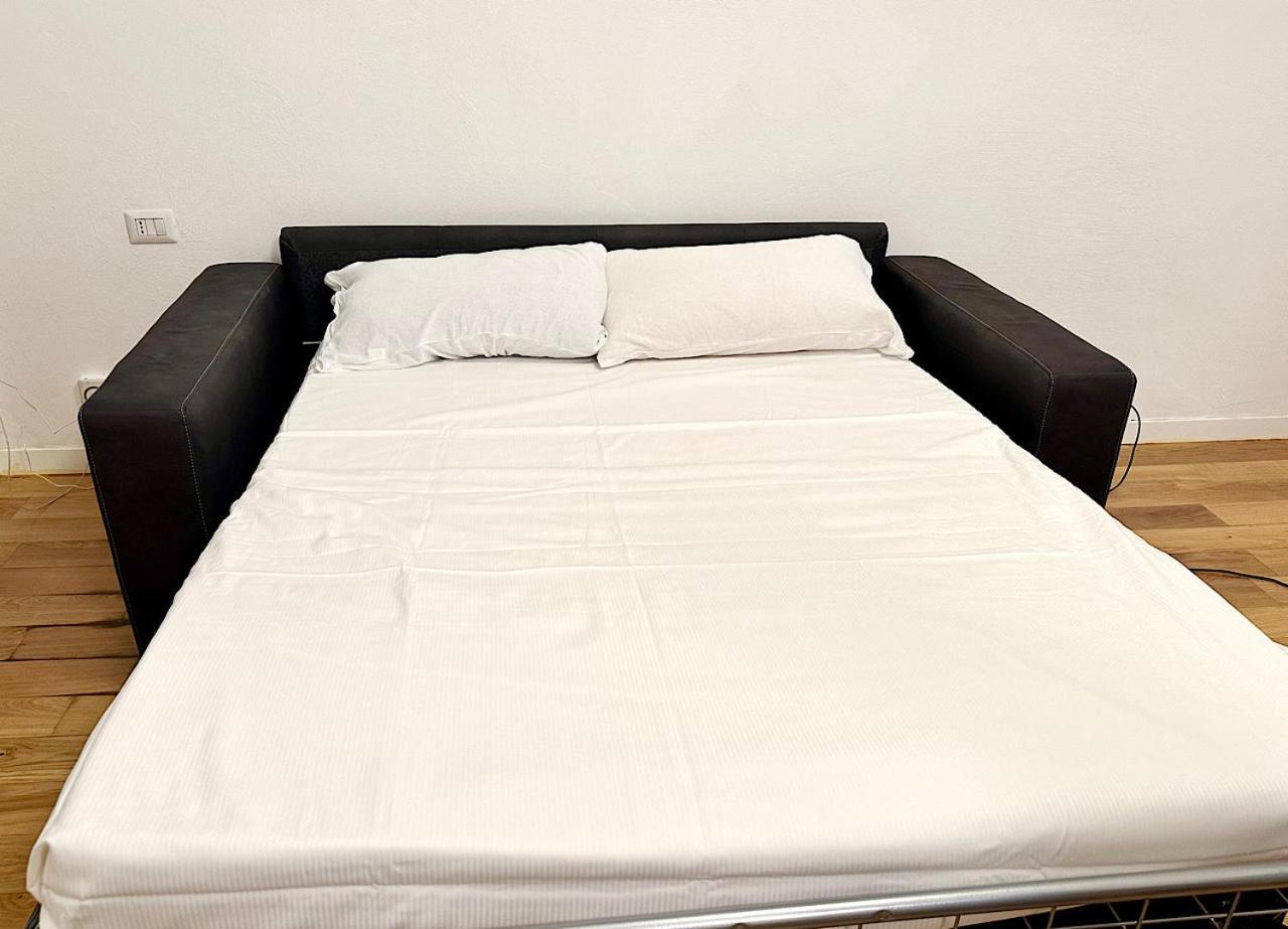 Isola - Garibaldi Lovely Apt. With Netflix And Wifi Mailand Exterior foto